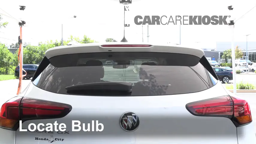 2021 Buick Encore GX Essence 1.3L 3 Cyl. Turbo Lights Center Brake Light (replace bulb)